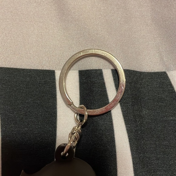 DC Robin keychain - Picture 3 of 4